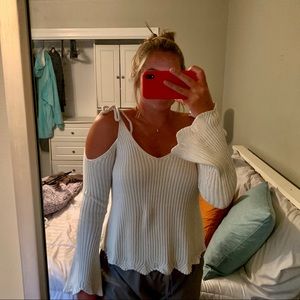 BEAUTIFUL off-white open shoulder blouse